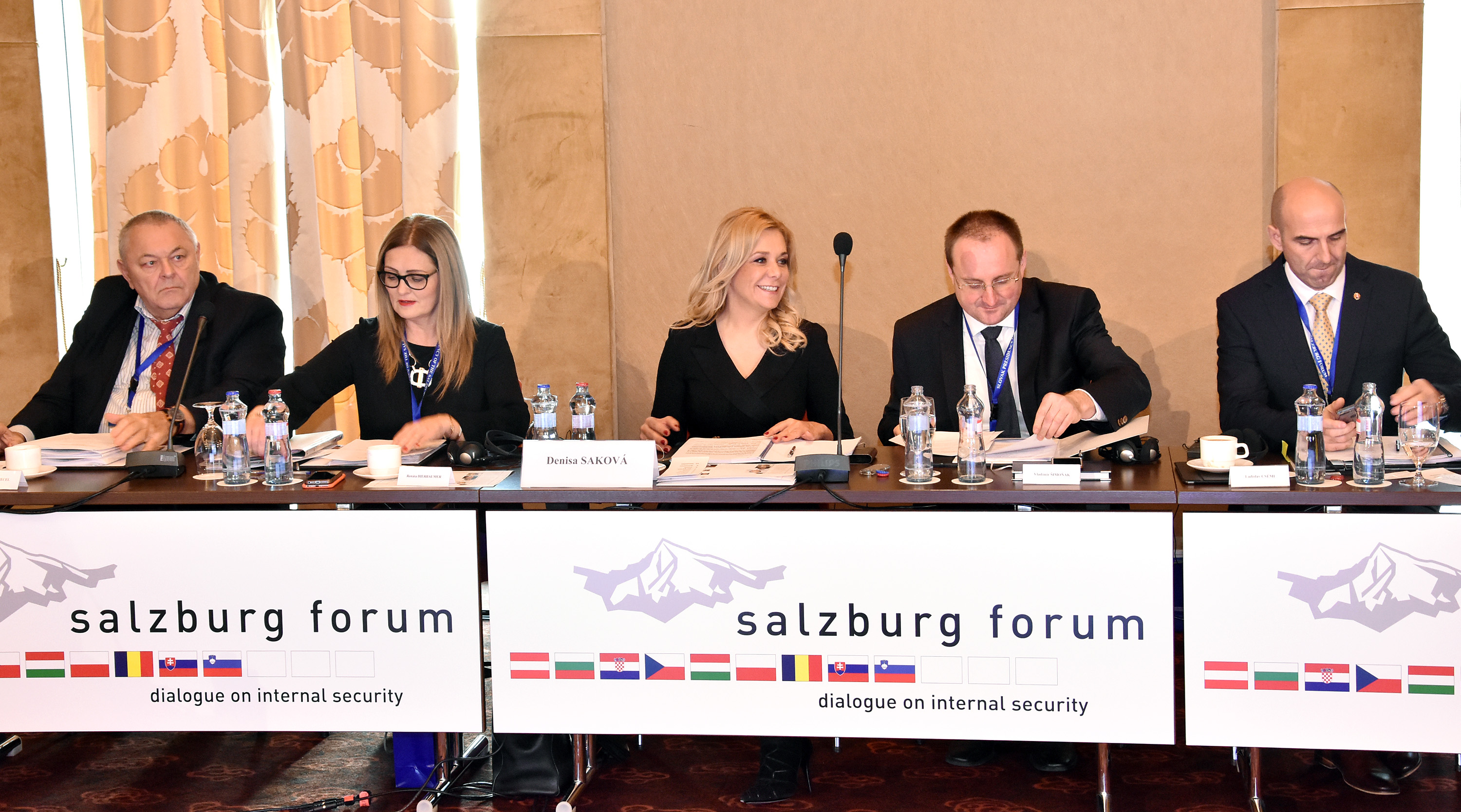 Rokovanie účastníkov Salzburského fóra v Bratislave